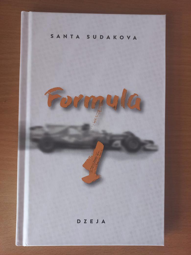 Santa Sudakova Bilde:  1 no 1